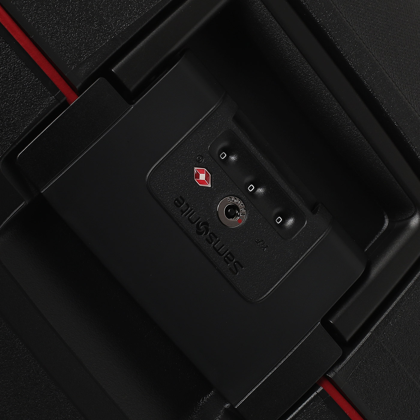 Чемодан большой L из полипропилена Samsonite Essens