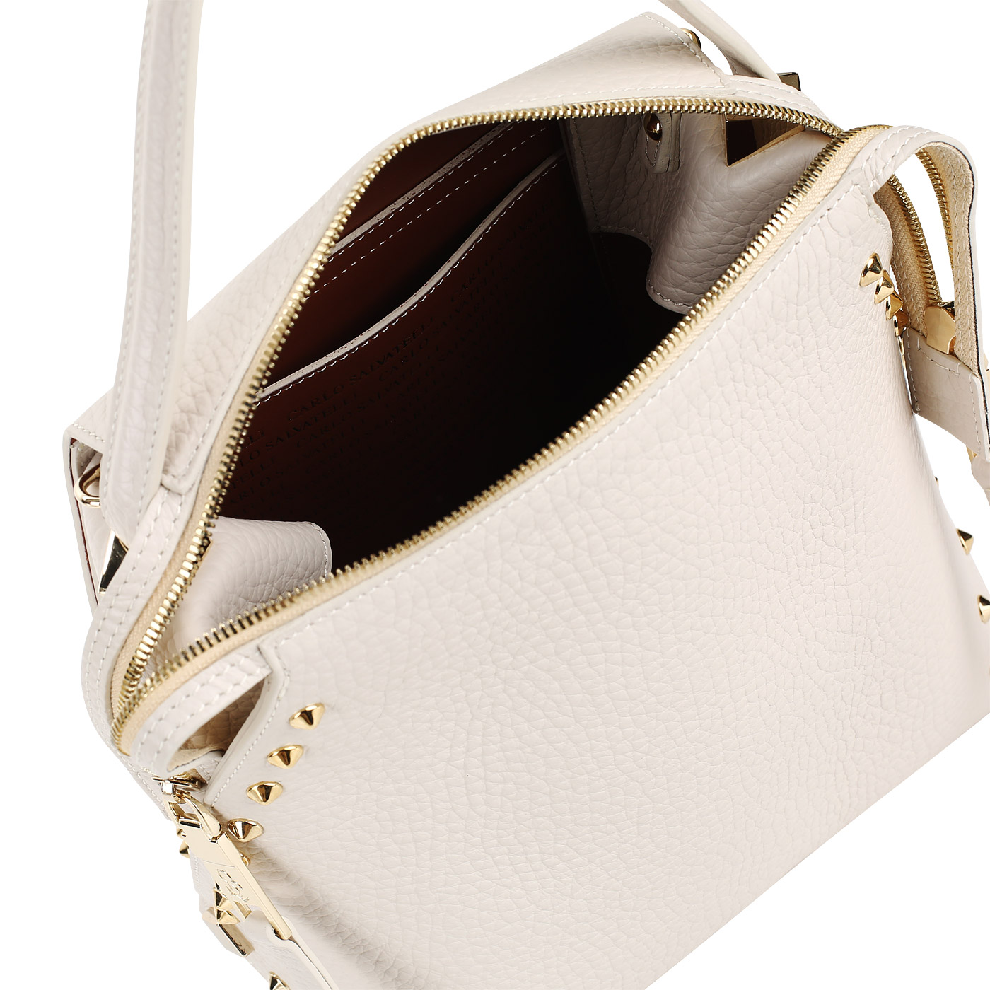 Женская кожаная сумка с клепками Carlo Salvatelli Barone