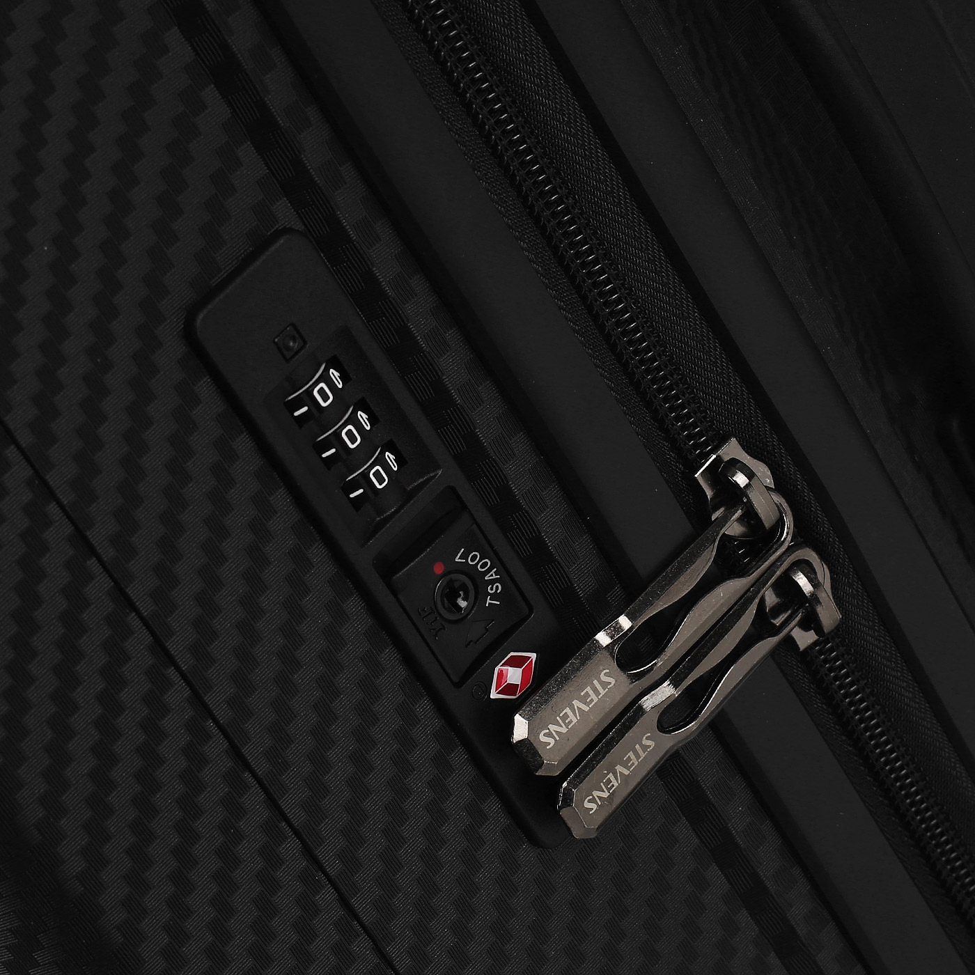 Чемодан большой L из полипропилена с кодовым замком Stevens Morocco