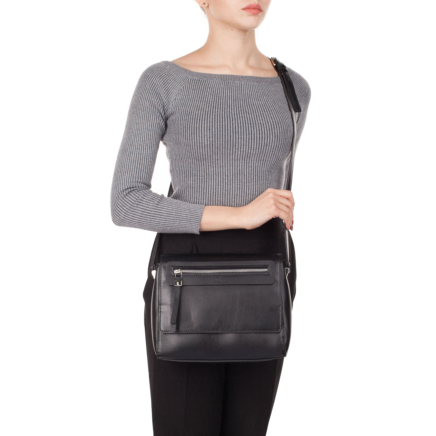 Черная кожаная сумка с откидным клапаном Chatte 