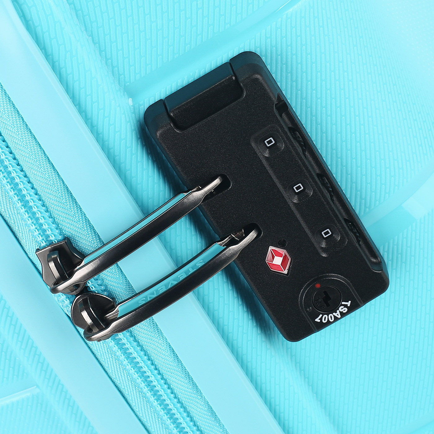 Чемодан маленький S из полипропилена с кодовым замком Stevens Soho 2.0