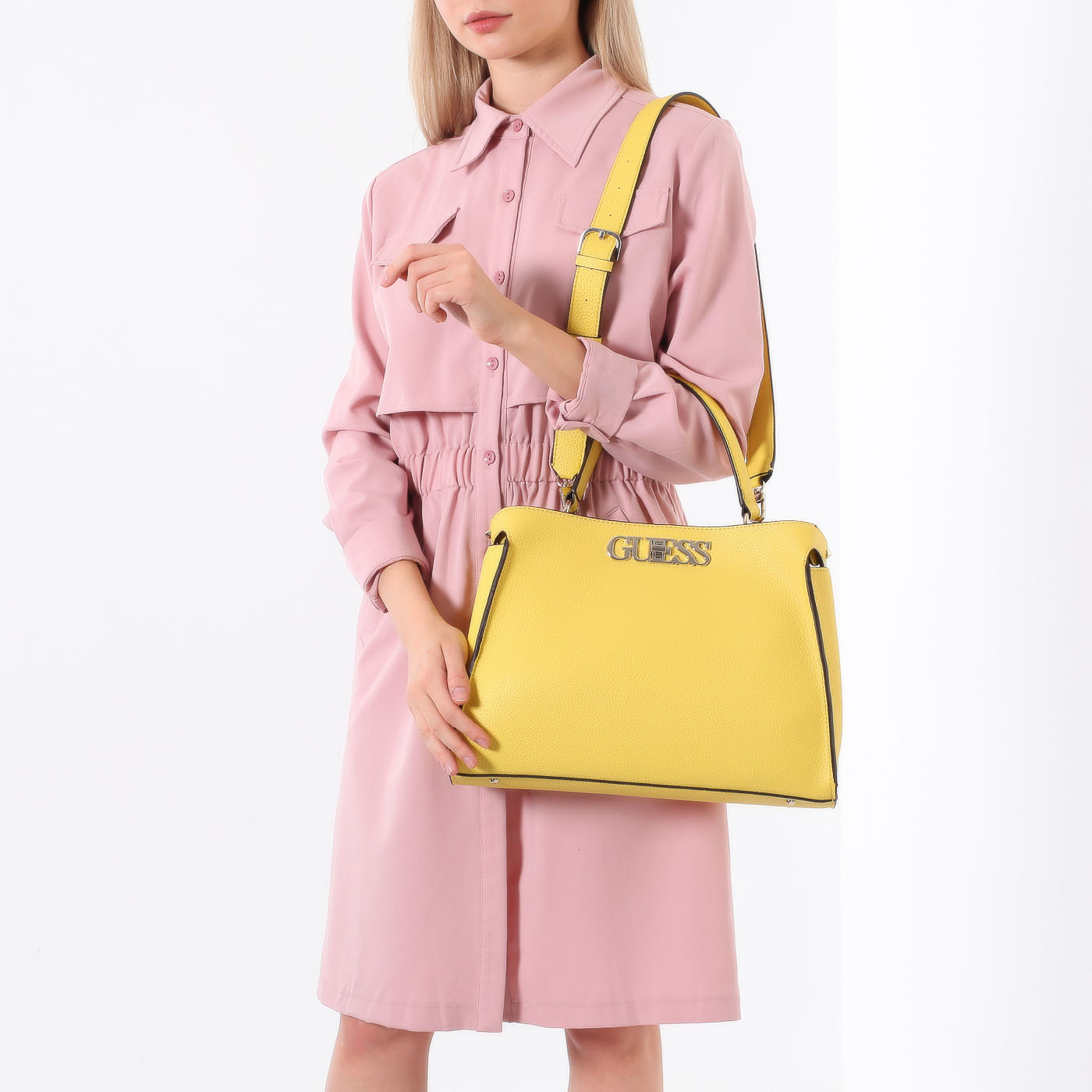 Сумка с плечевым ремешком Guess Uptown Chic