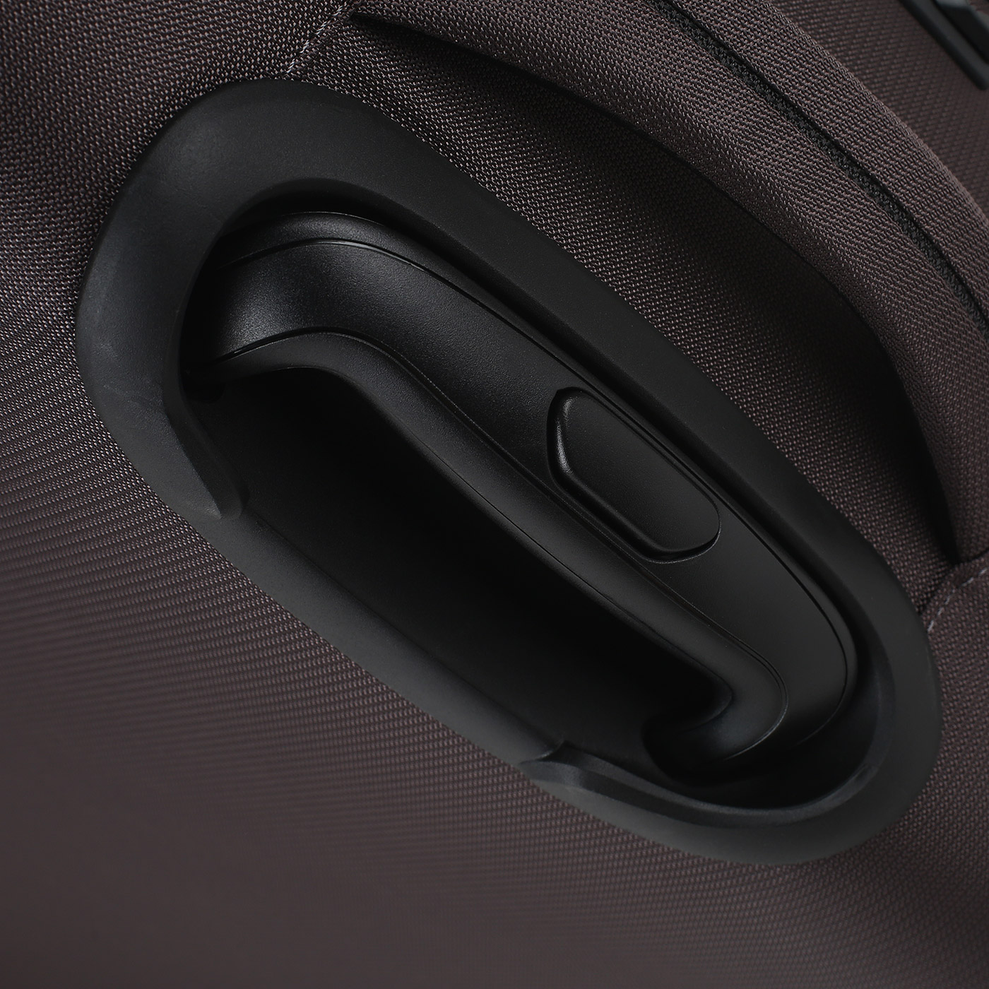 Чемодан средний M тканевый с кодовым замком Eberhart Aurora