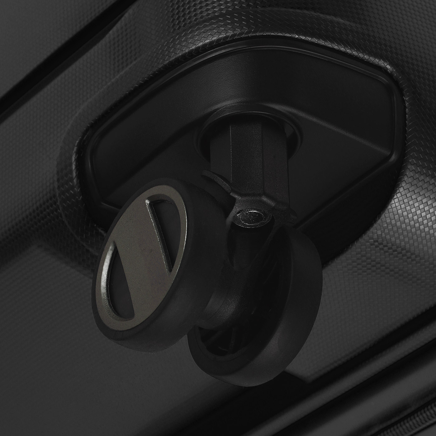 Чемодан средний M из полипропилена Stevens Oxford