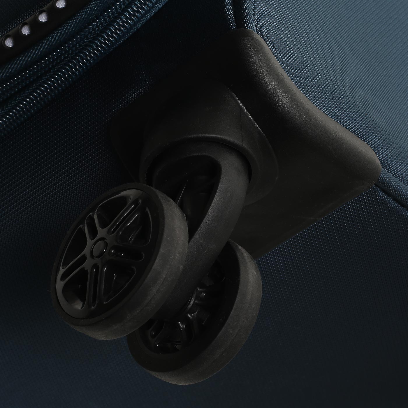 Чемодан Torber Vivi